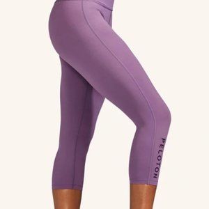 Peloton Women’s Essential Capri Leggings Medium